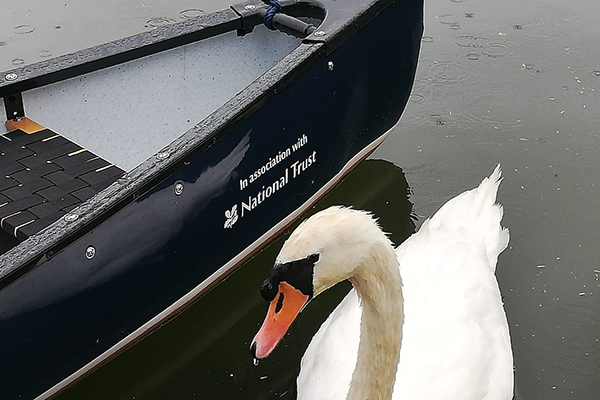 Canadian Canoe Hire in Maidenhead, Berkshire