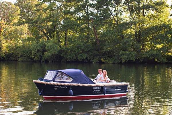 Corsiva 520 Self Drive Hire Boat